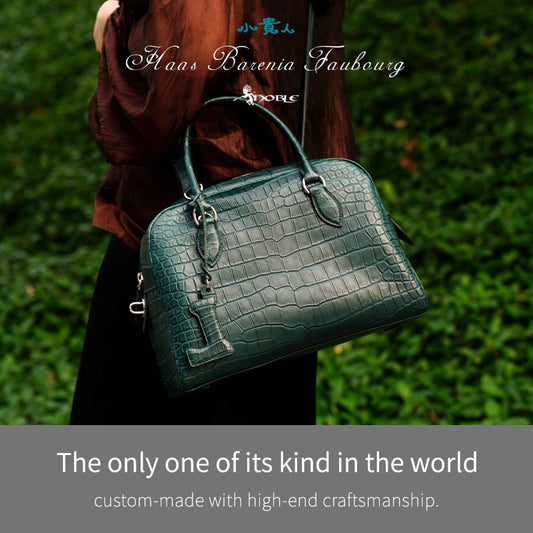 Luxury Women's Shoulder Bag in Premium Crocodile Leather – Timeless Sophistication